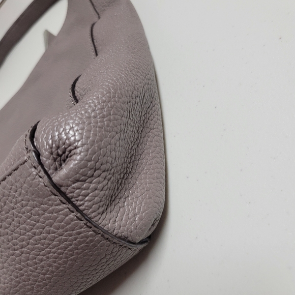 Michael Kors Matilda Leather Shoulder Bag. - Picture 4 of 16